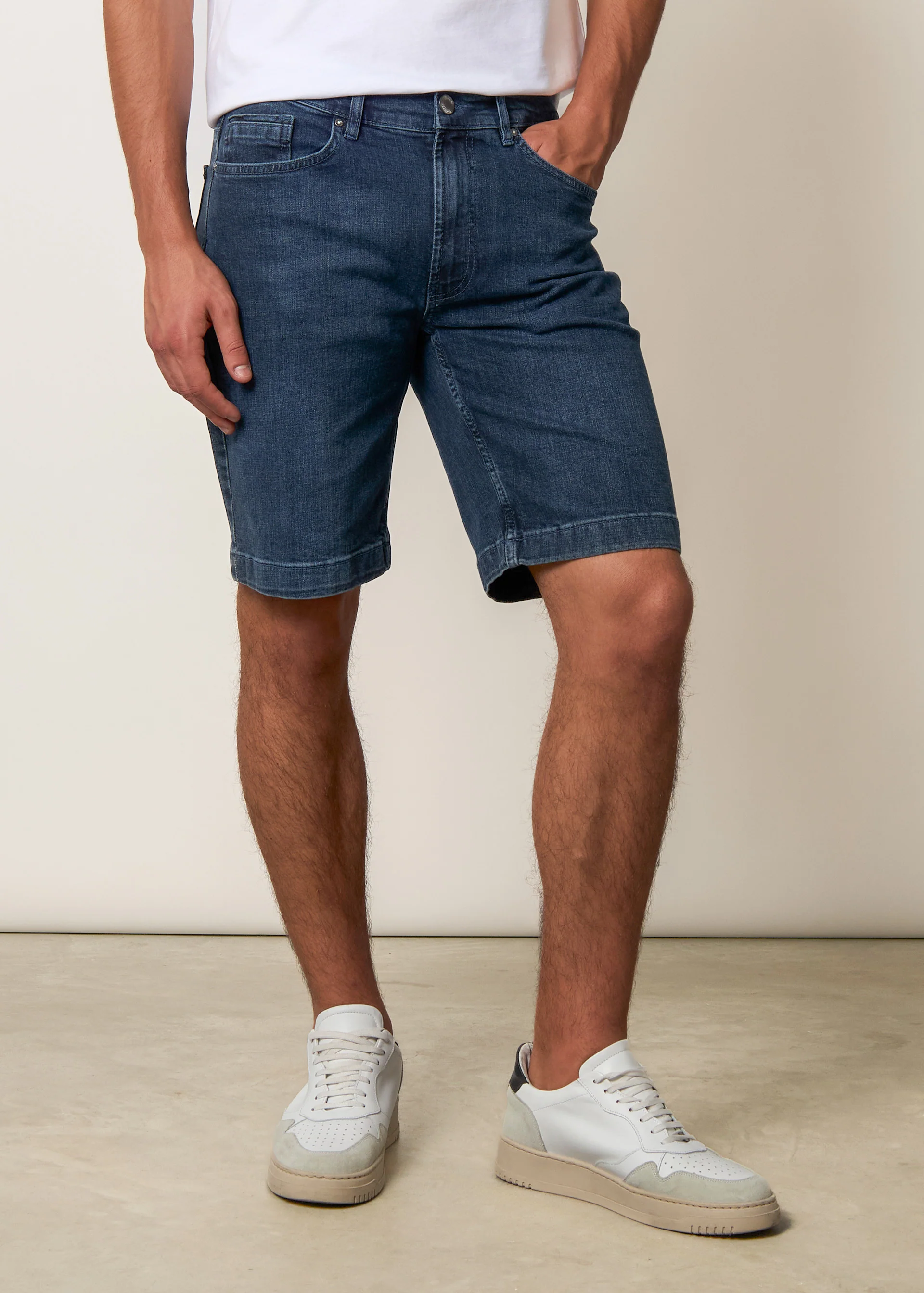 Bermuda in denim - Image 2