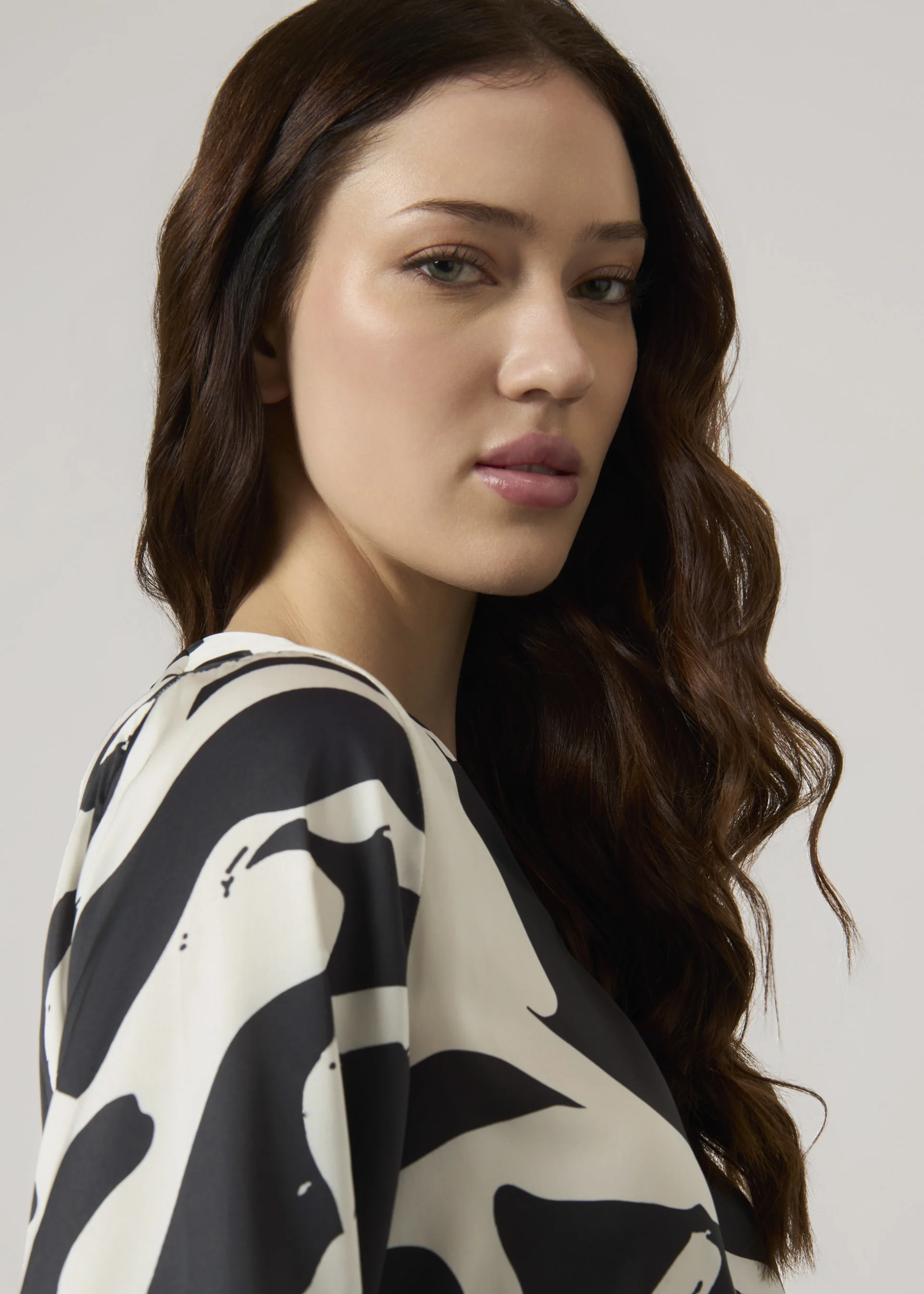 Blusa in satin - Image 4