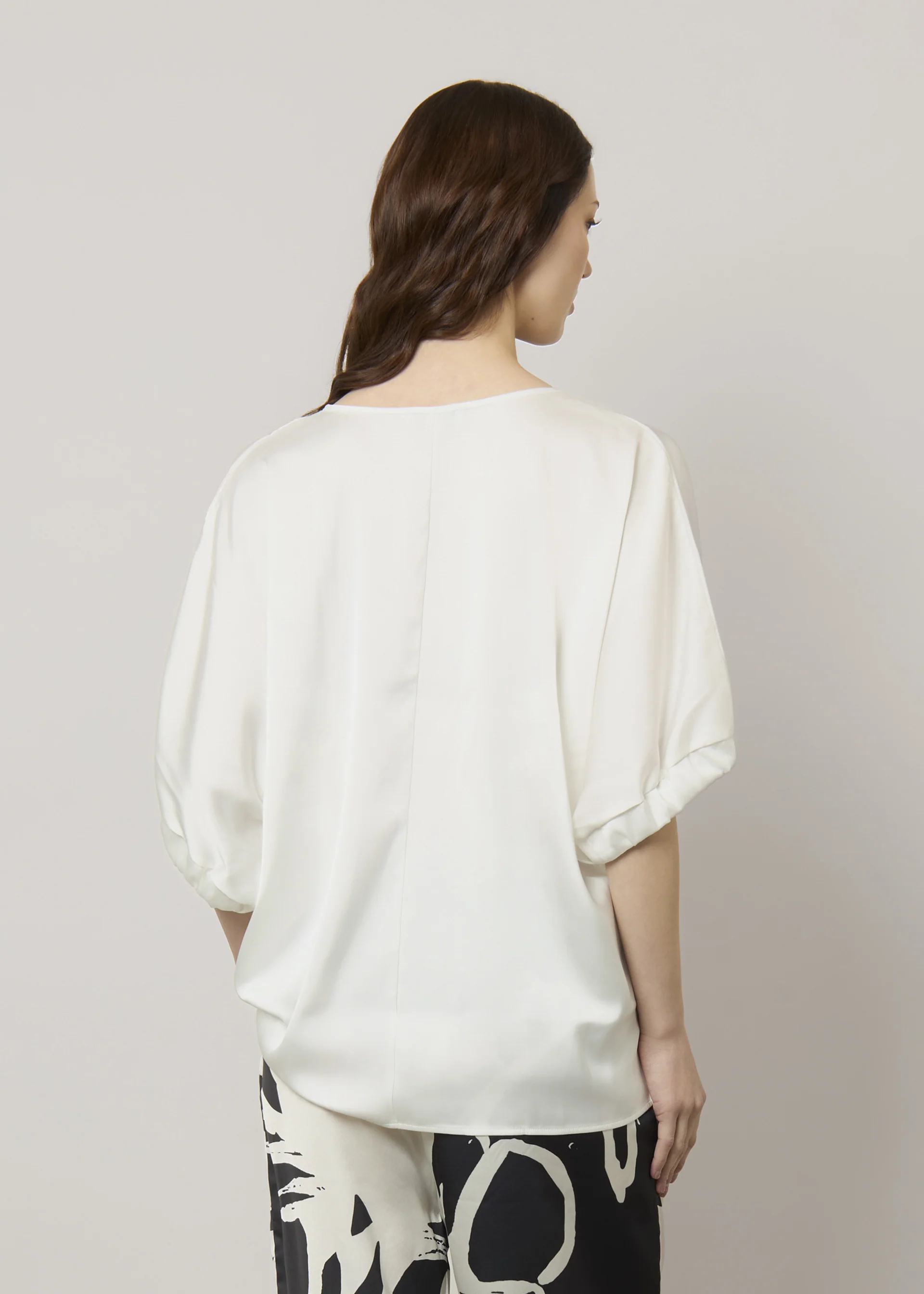 Blusa in satin kimono shape - Image 8