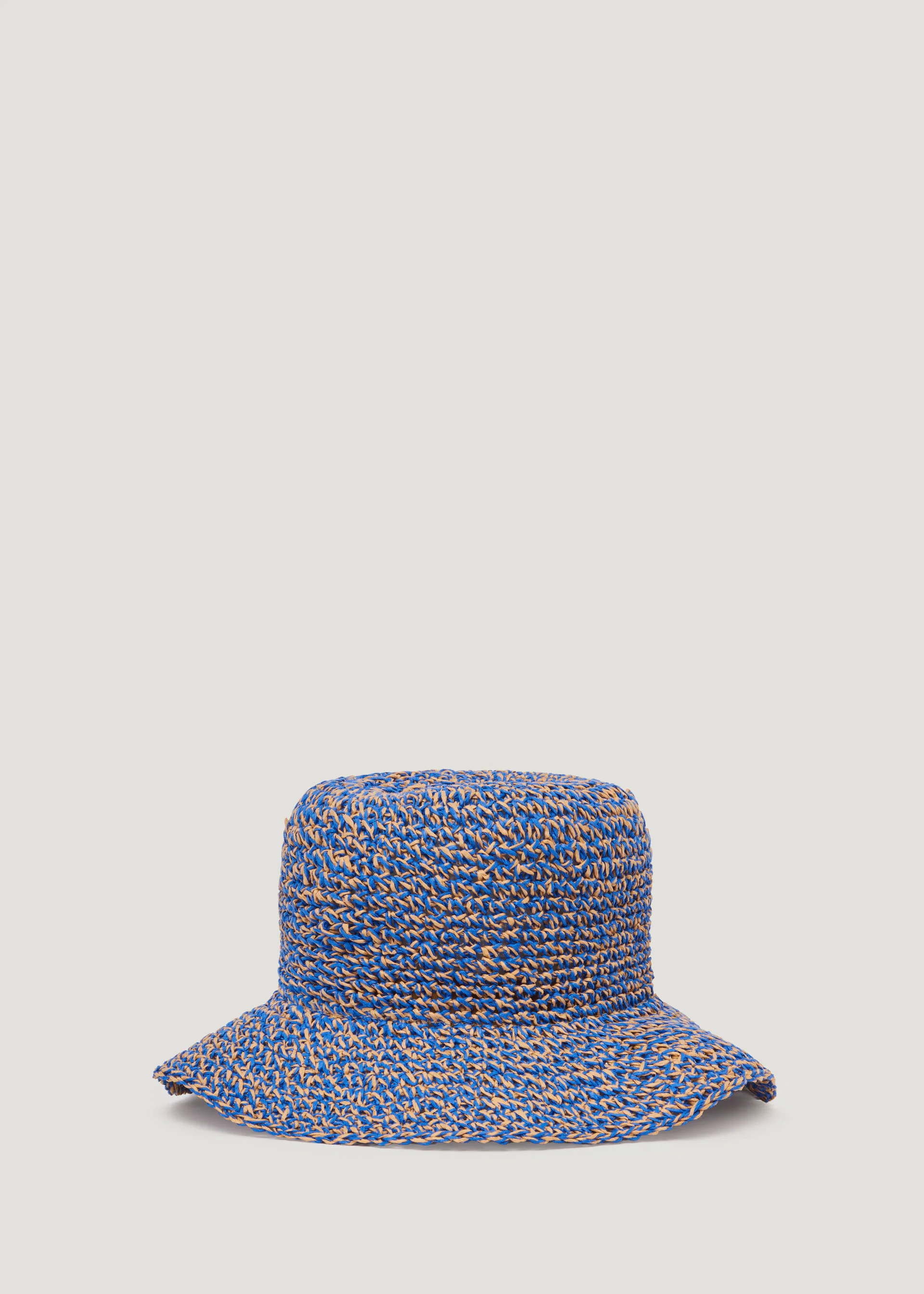 Cappello intrecciato