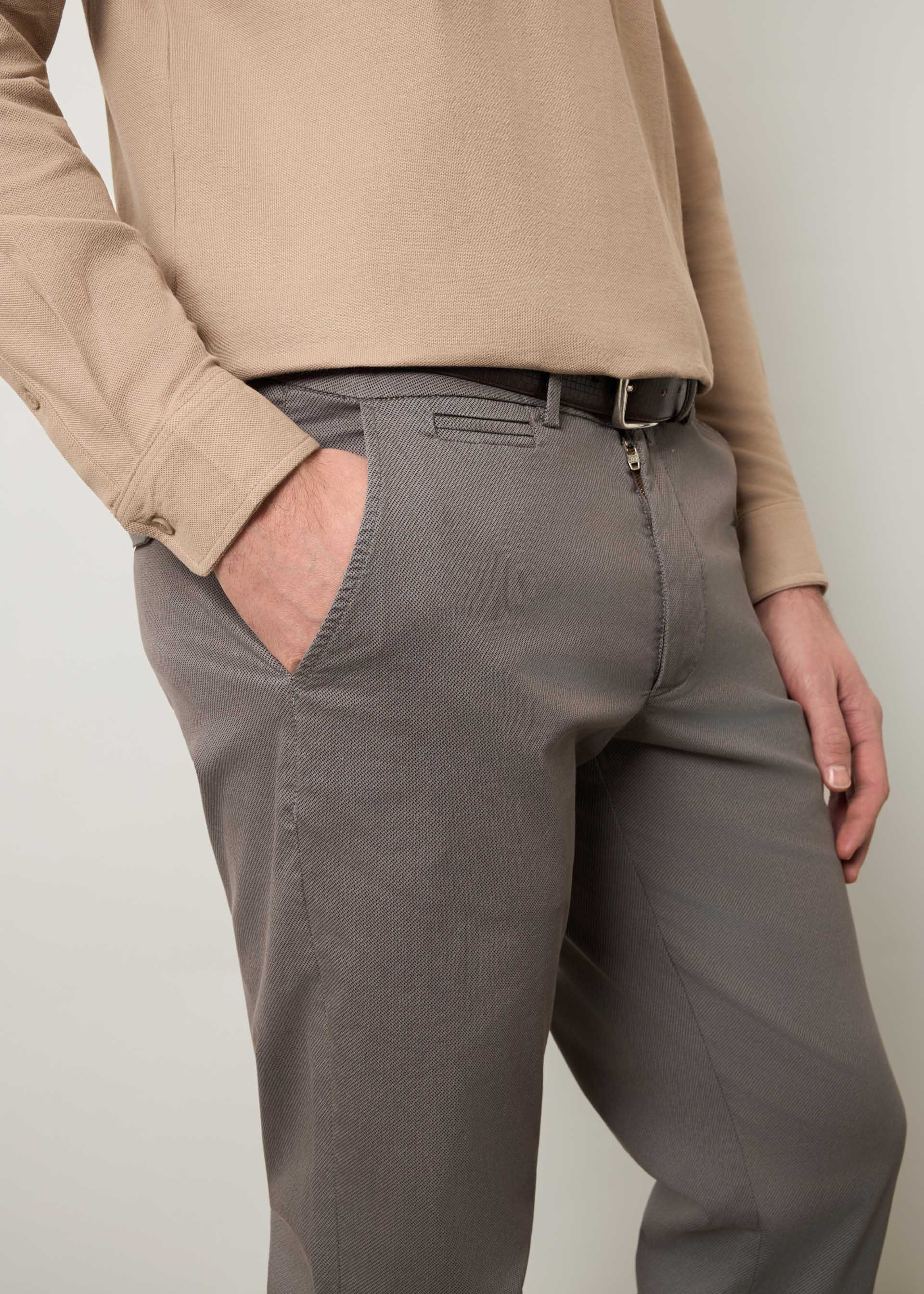 Chino in cotone micro fantasia - Image 8