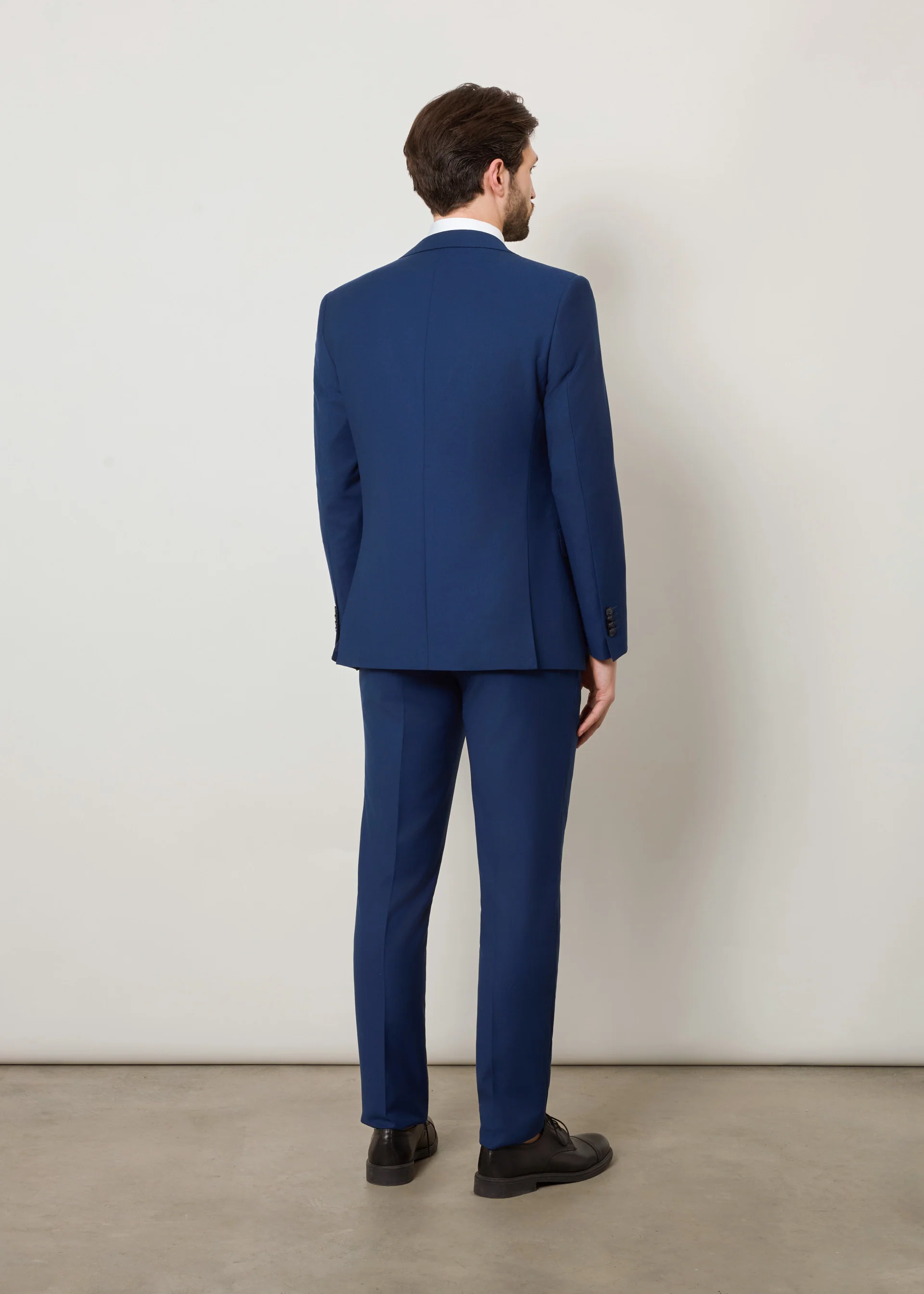 Completo slim fit con gilet - Image 3