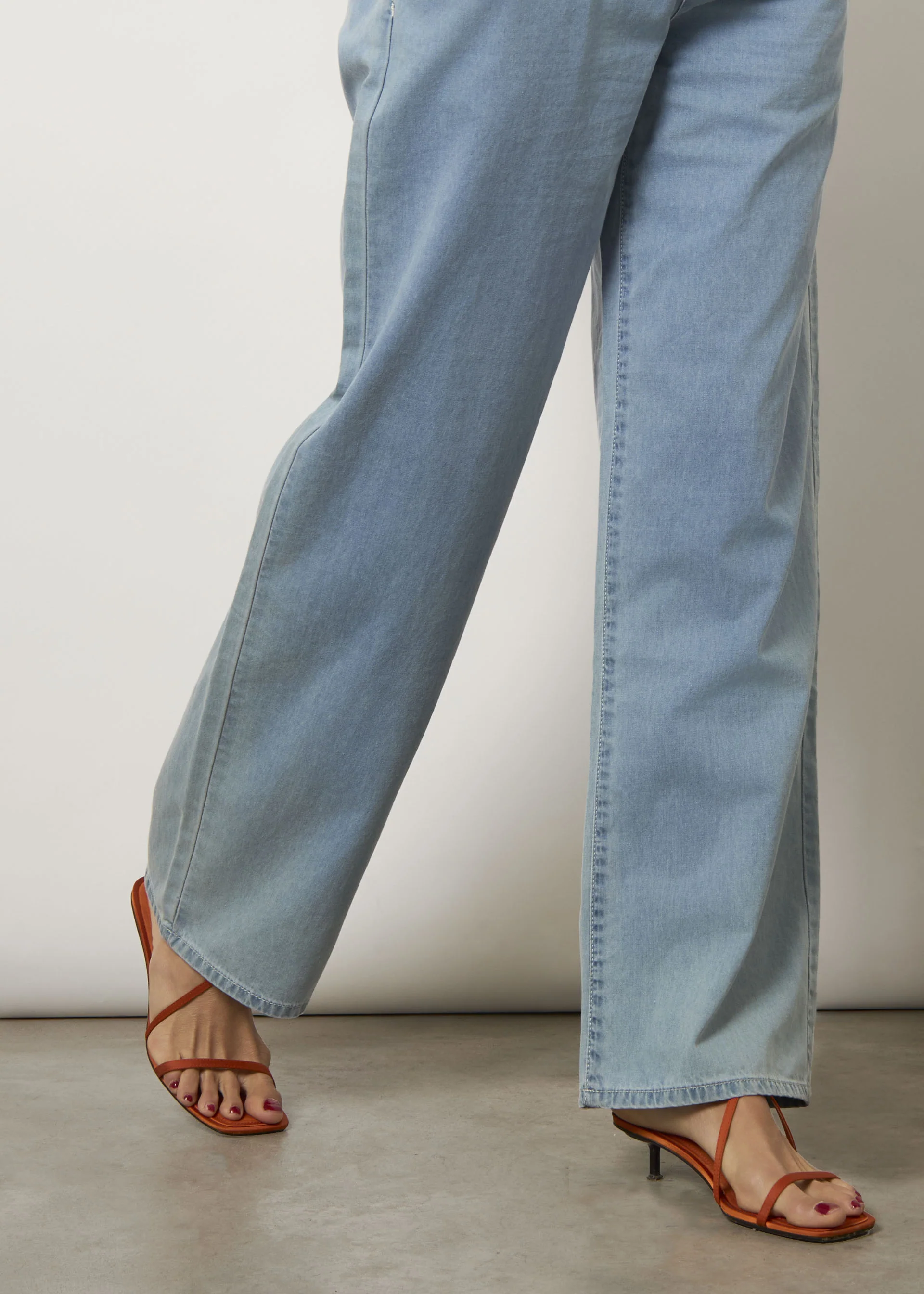 Jeans ampio a vita alta in puro cotone - Image 4
