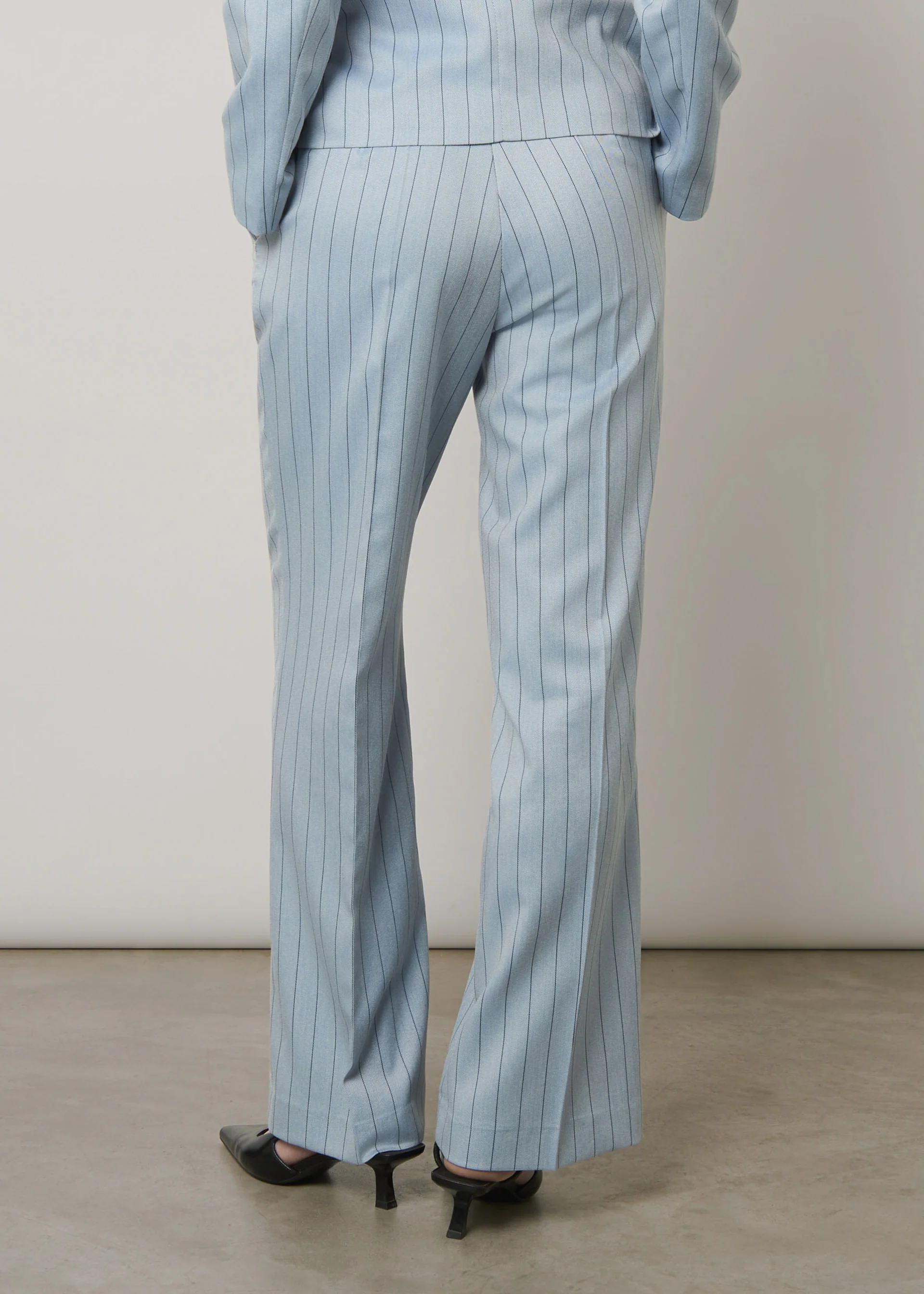 Pantaloni ampi gessato - Image 4
