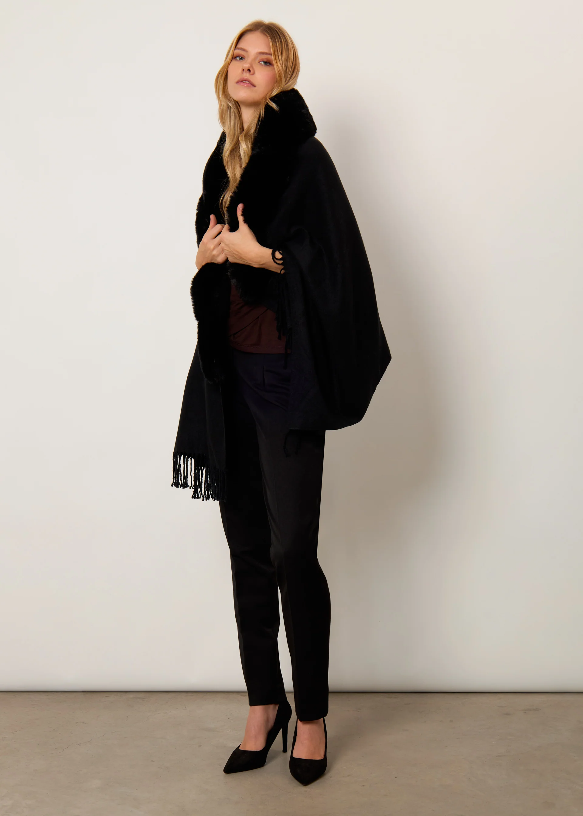 Poncho con frange - Image 3
