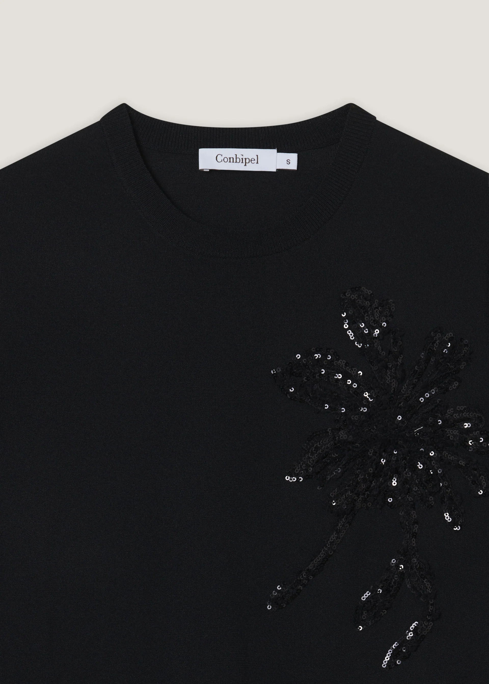 T-shirt in maglia con applicazioni - Image 8