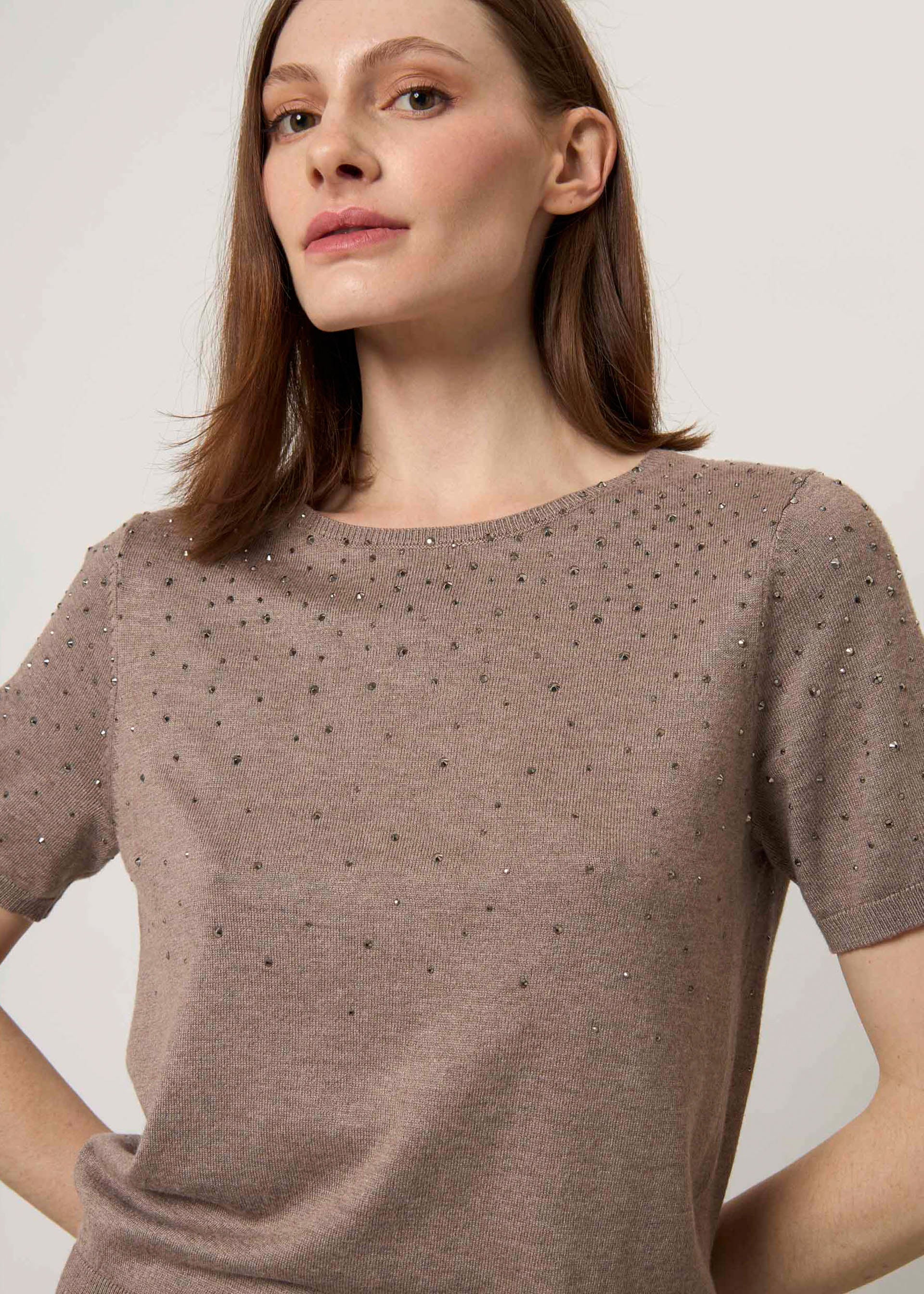 T-shirt in maglia con strass - Image 9